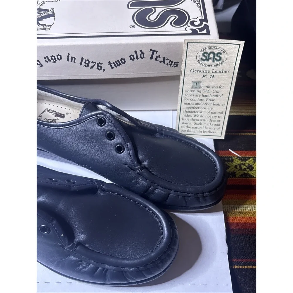 SAS Siesta Navy Leather Comfort Shoes Women's 8.5‎ M USA Made w/ Box Receipt NEW